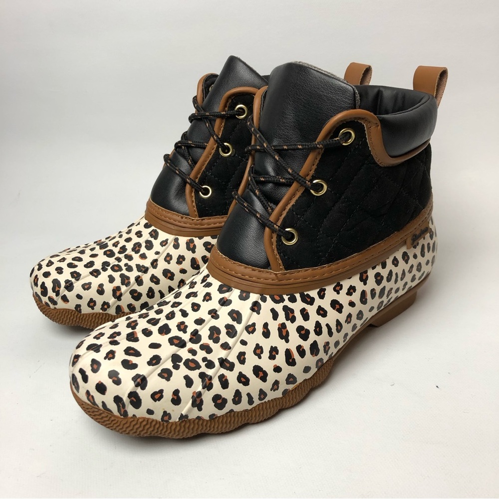 Sketchers Black and Leopard print duck boots 9